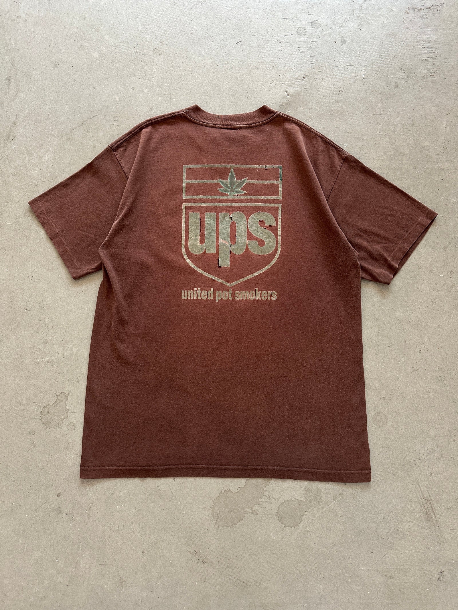 90s UPS United Pot Smokers Tシャツ United Pot Smokers T-Shirt - XL – Permanent Orbit