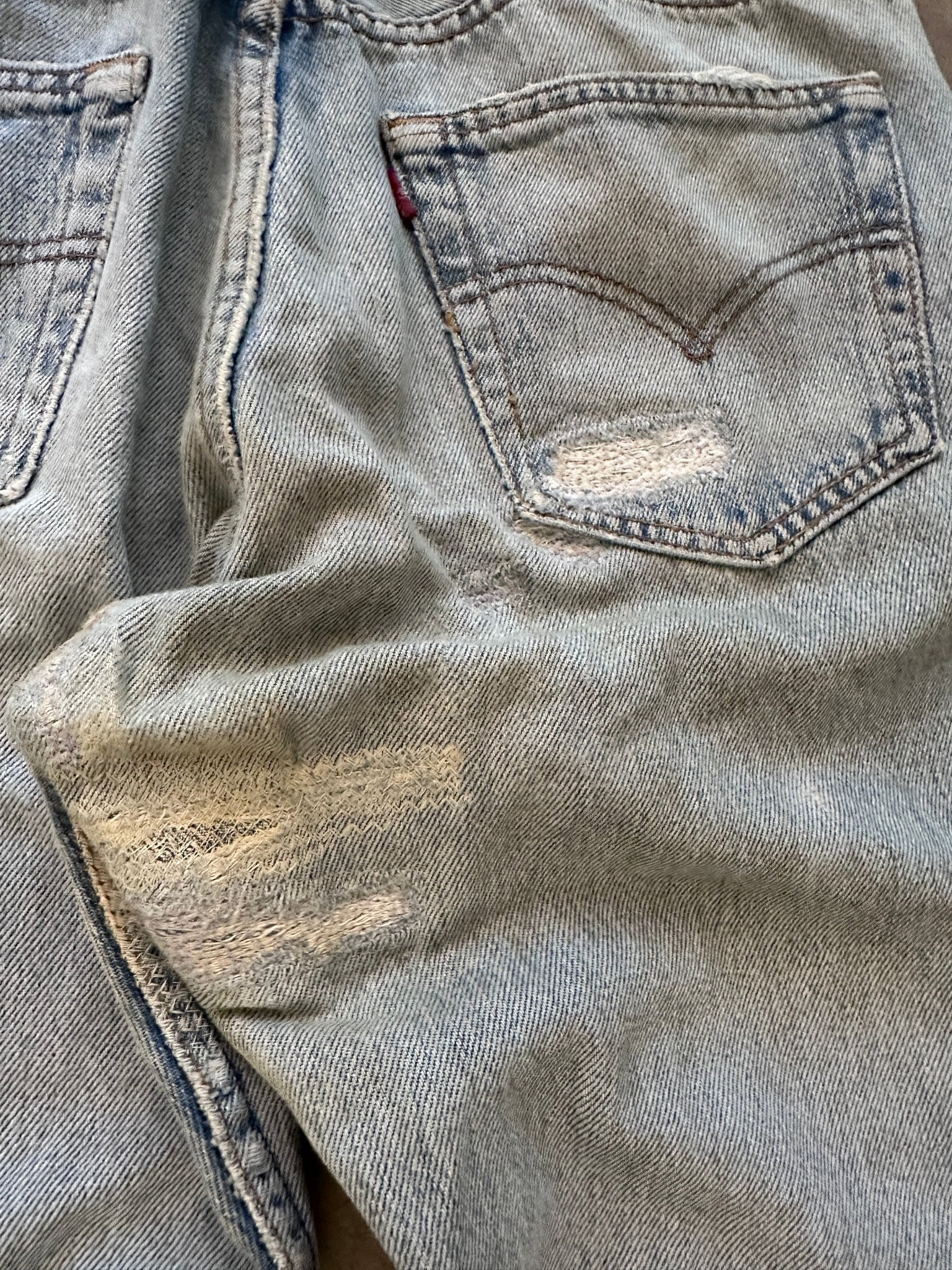 1997 Levi's 501 Repaired Jeans - 33 x 32