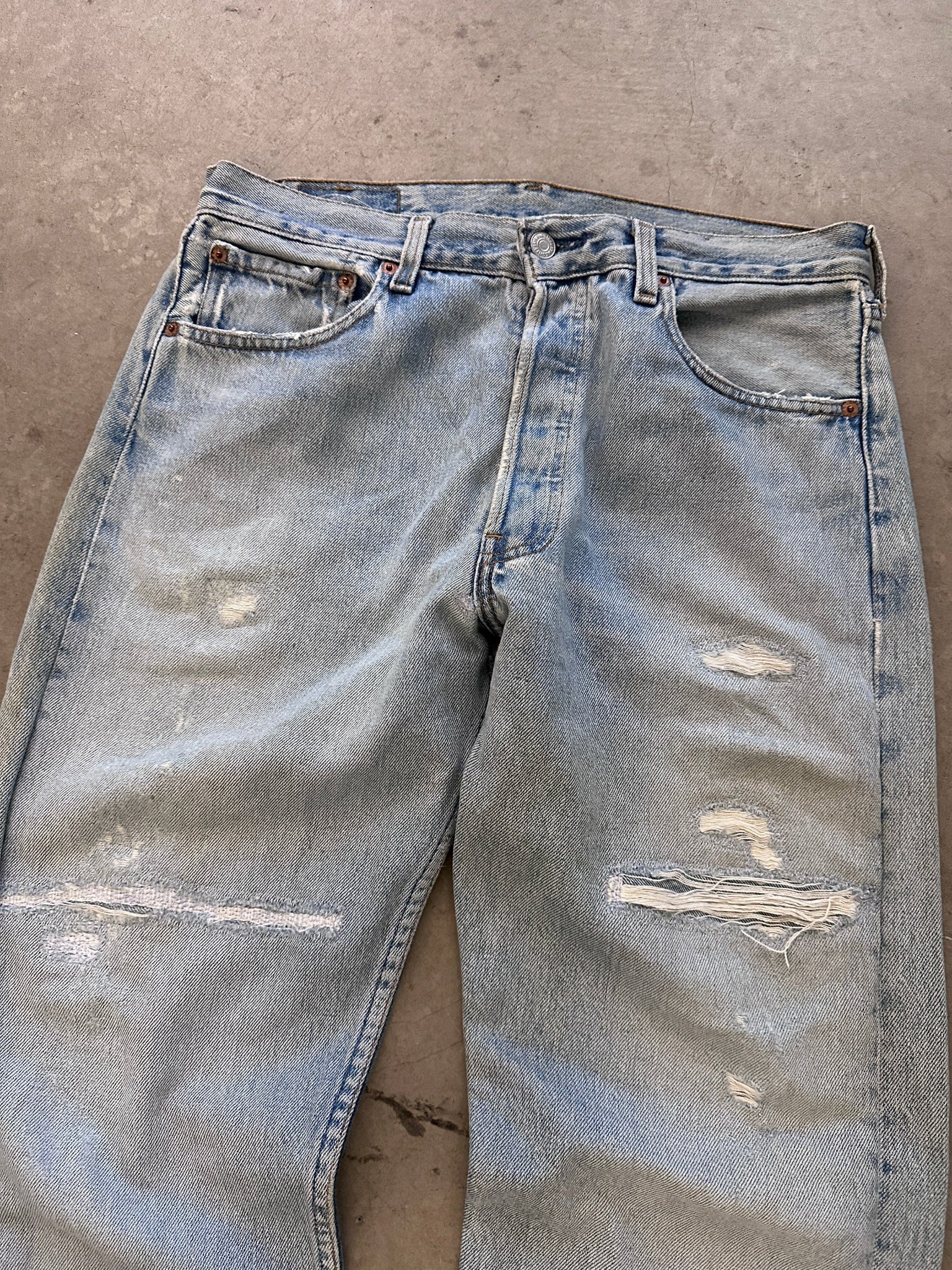 1997 Levi's 501 Repaired Jeans - 33 x 32