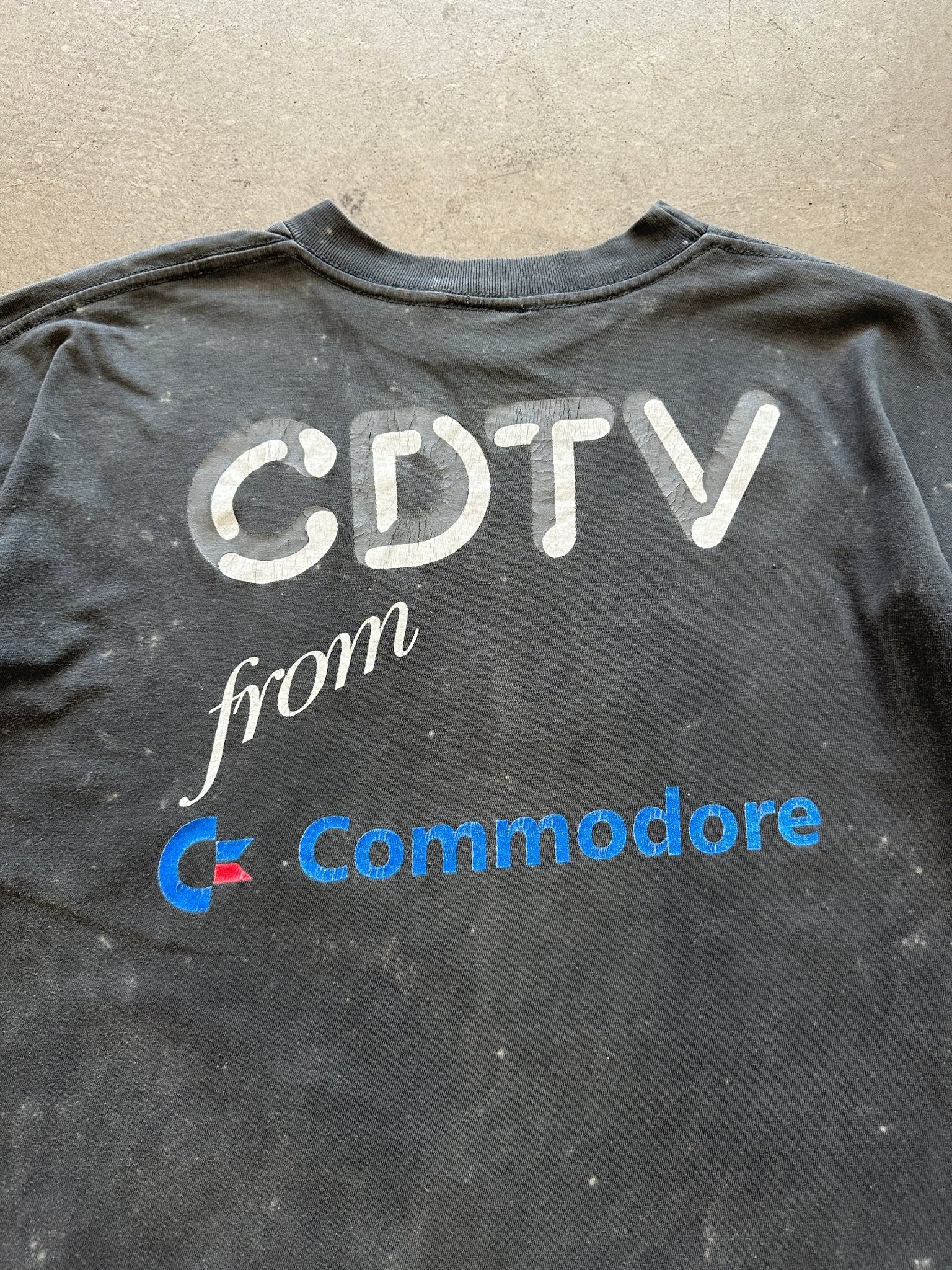 1990’s Commodore CDTV lightning T-Shirt - XL