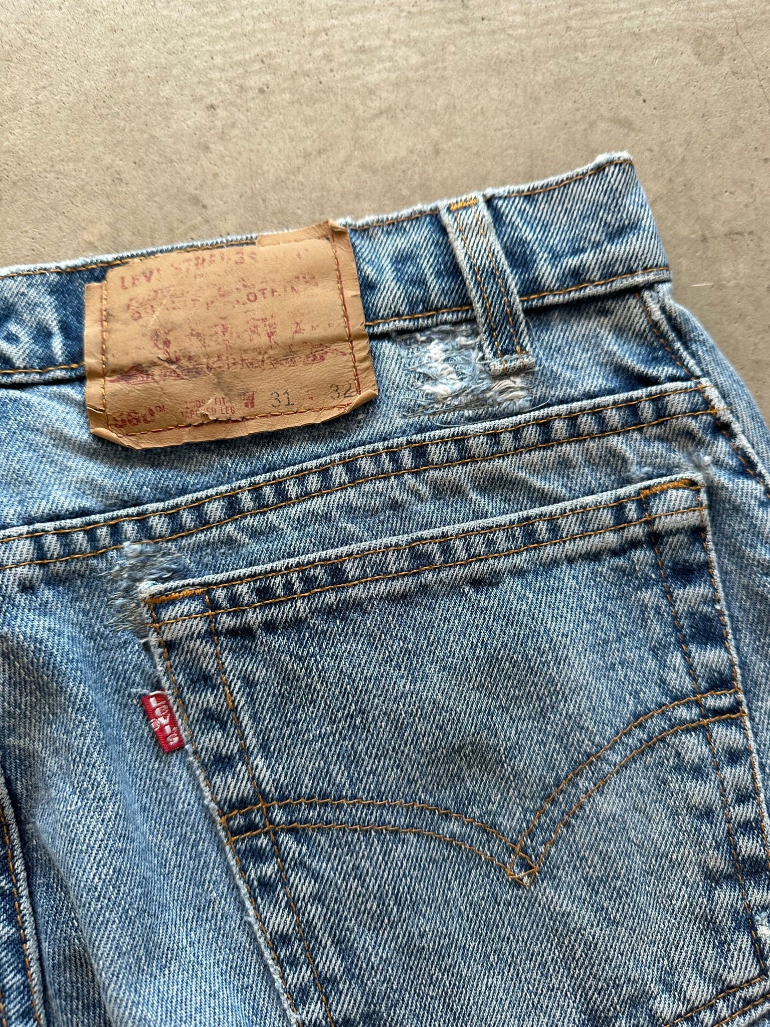 1994 Levi's 560 Repaired Jeans - 31 x 32