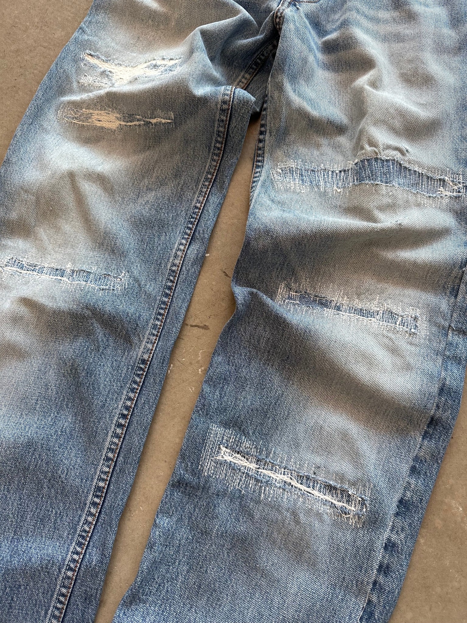 1990's Levi's 501 Repaired Jeans - 29 x 34