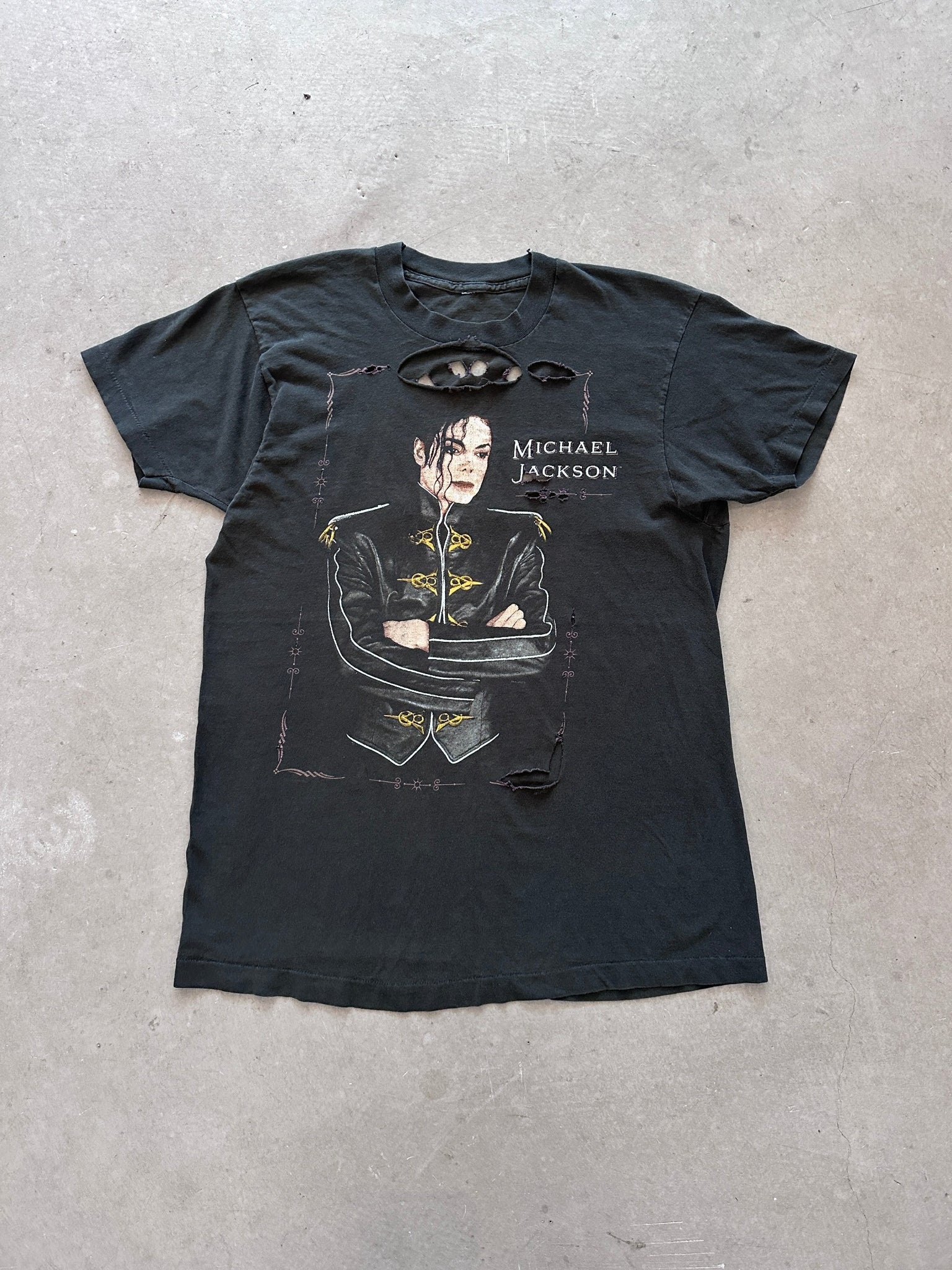 1992 Michael Jackson Dangerous Tour Thrashed T-Shirt - M