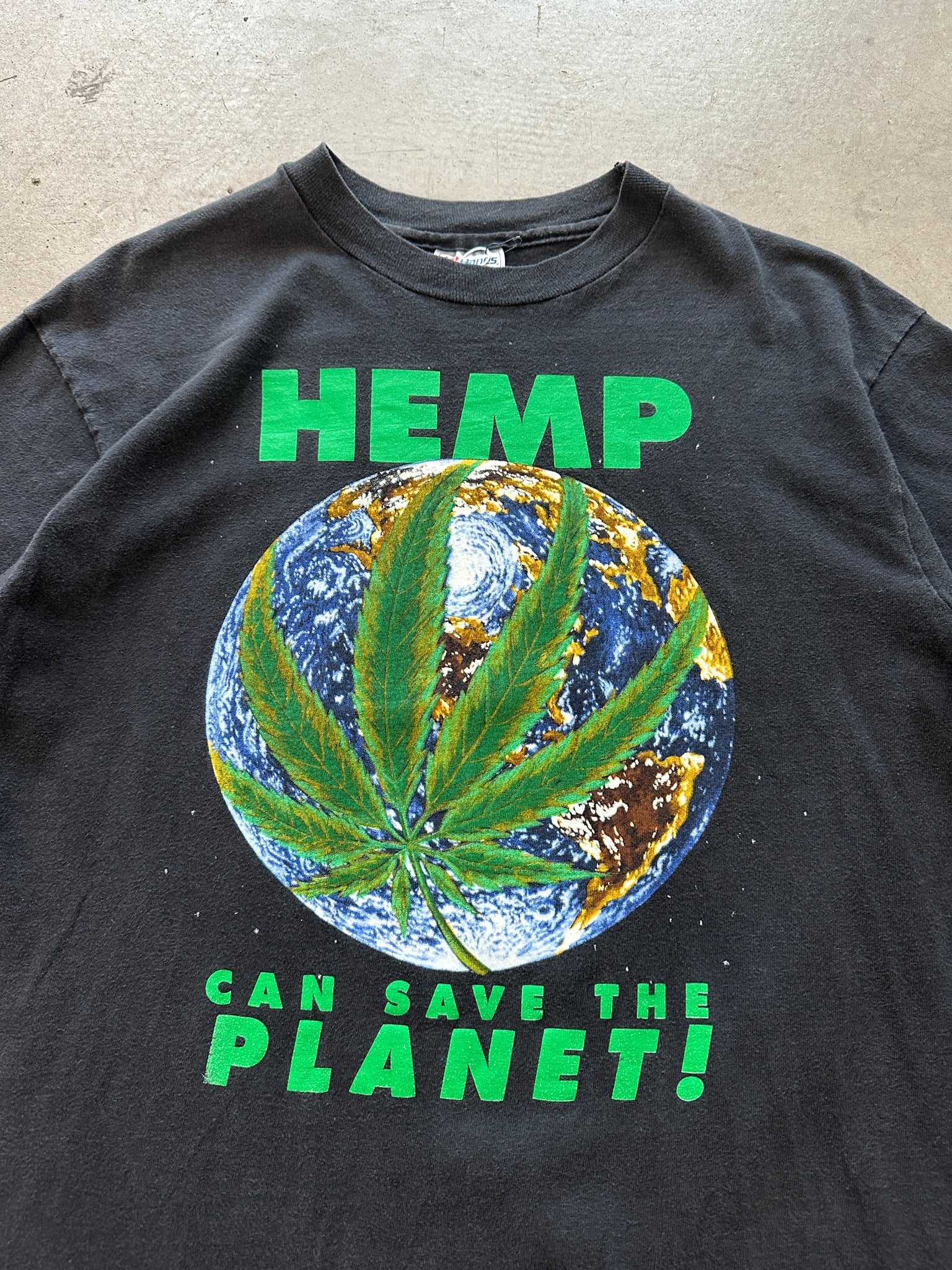 1980's Hemp Can Save The Planet! T-Shirt - L