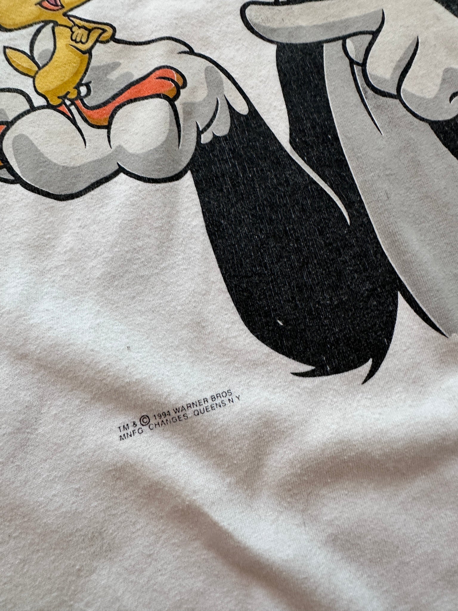 1994 Sylvester and Tweety Bird Warner Bros T-Shirt - L