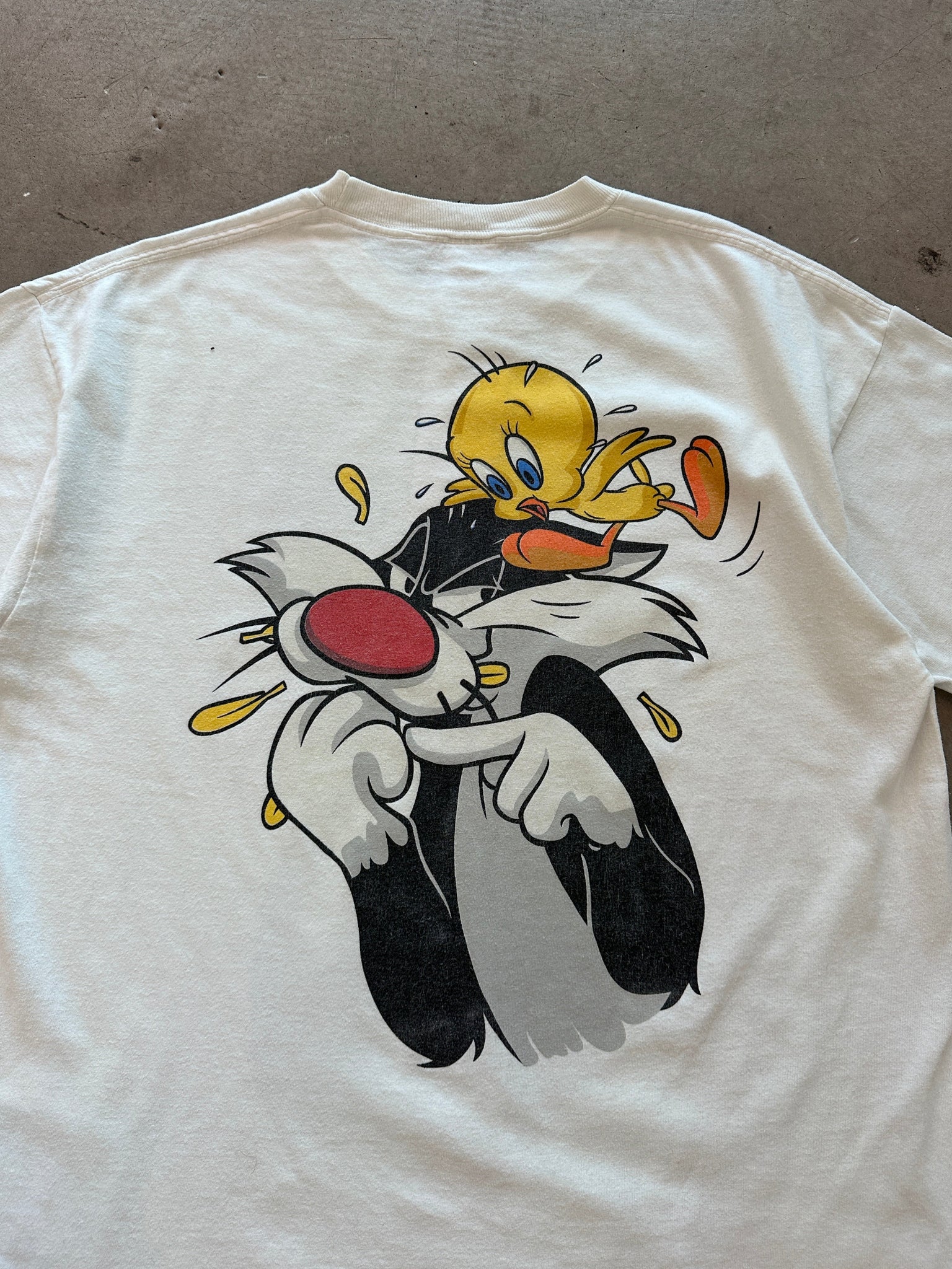 1994 Sylvester and Tweety Bird Warner Bros T-Shirt - L