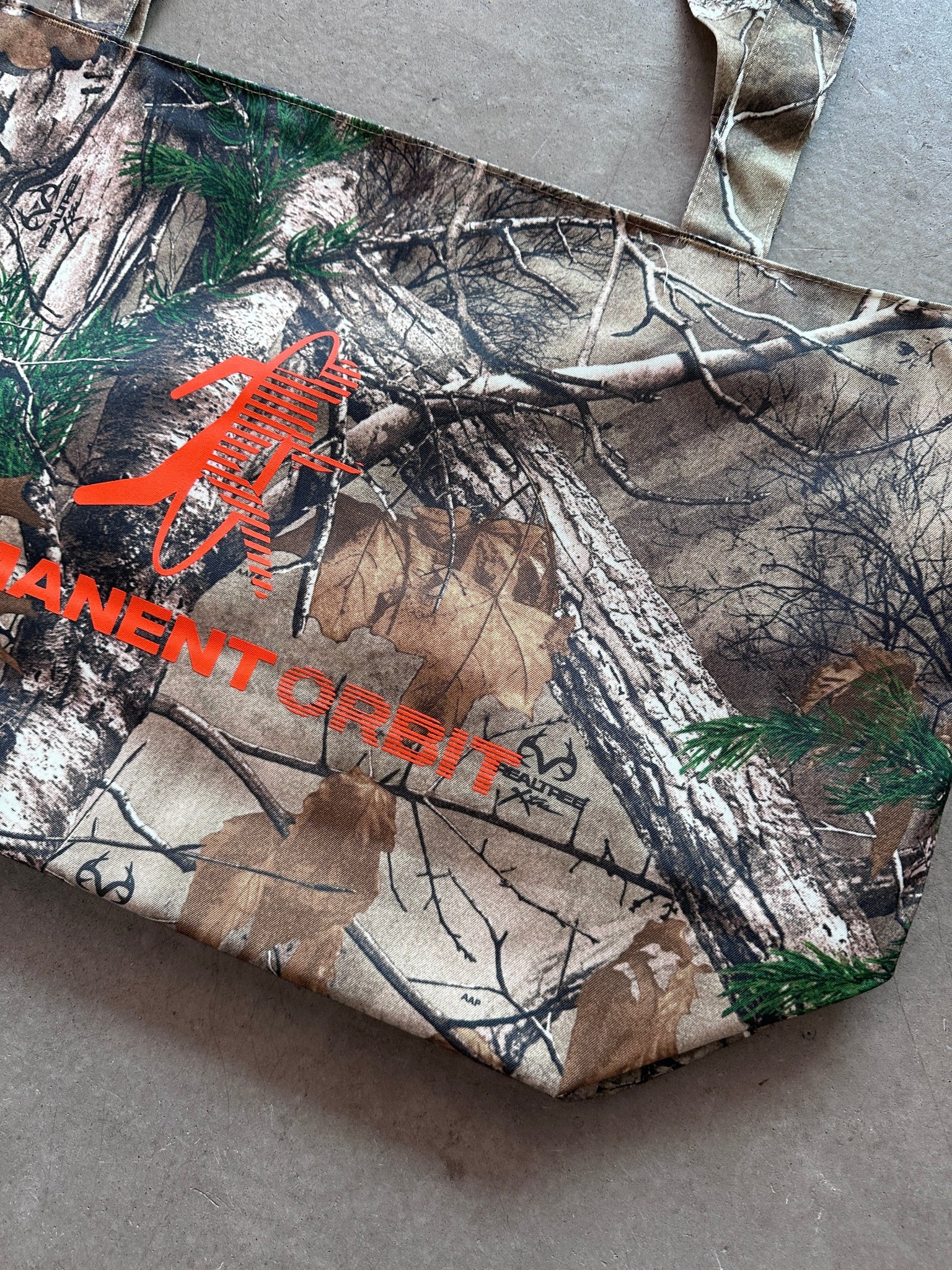 Permanent Orbit Realtree Camo Tote