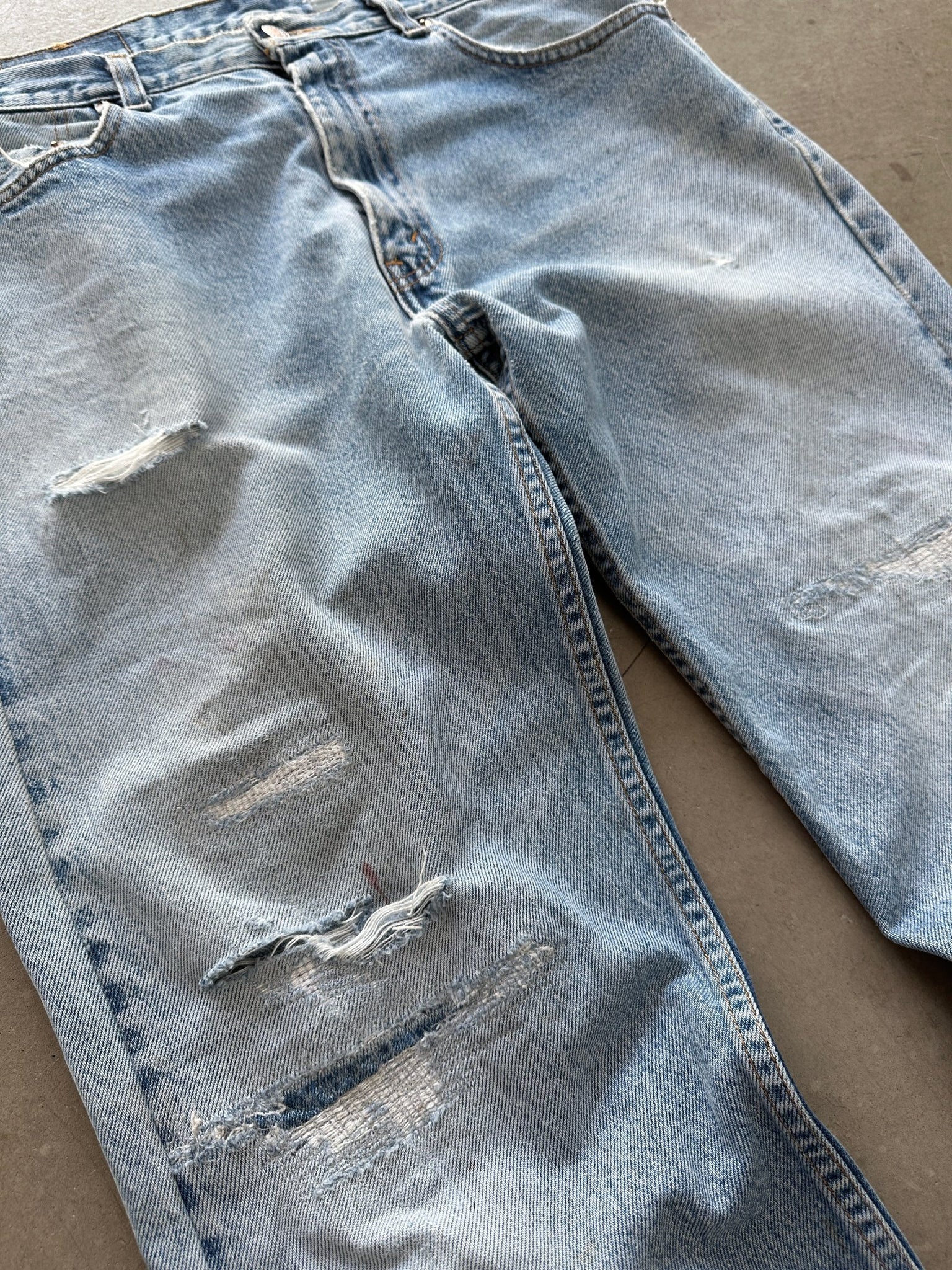 1990's Levi's Repaired 505 Jeans - 35 x 32