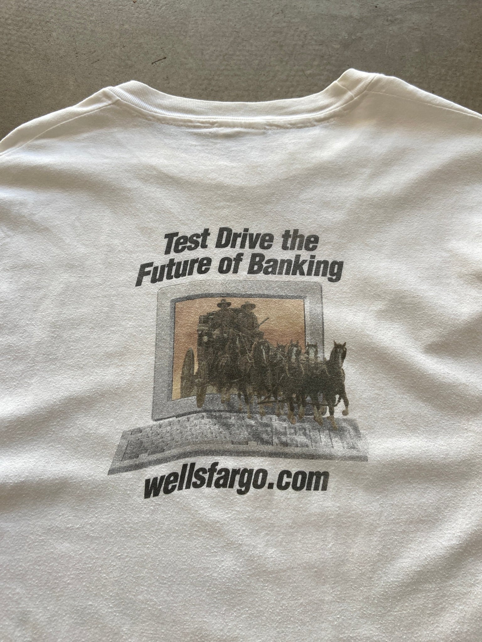 1990's Wellsfargo.com T-Shirt - XL