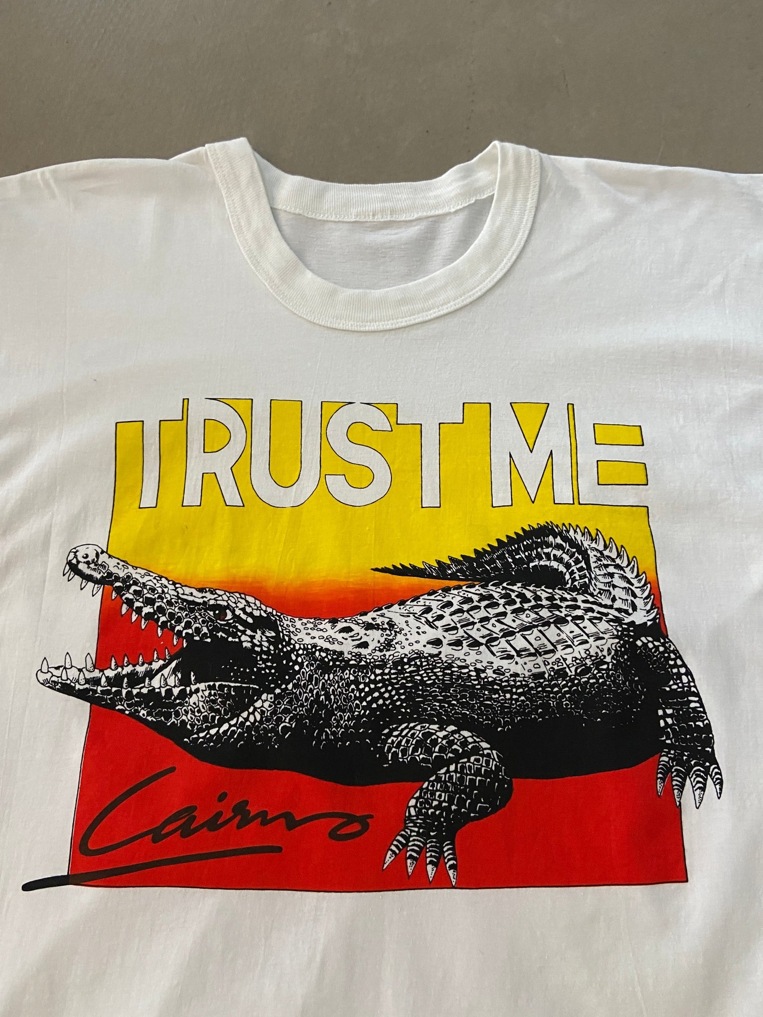 Trust Me Cairns T-shirt - L