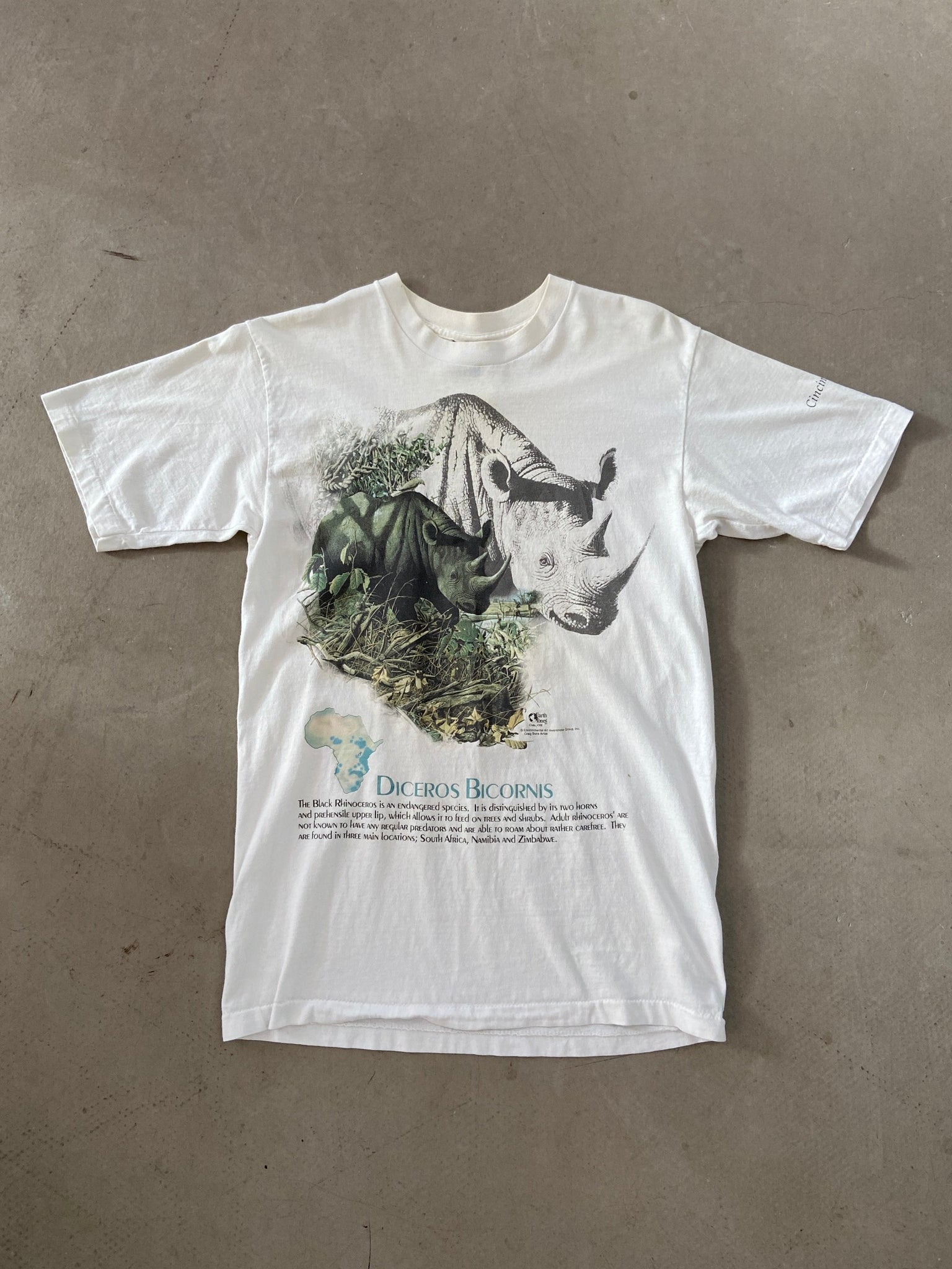 Diceros Bicornis T-shirt - M